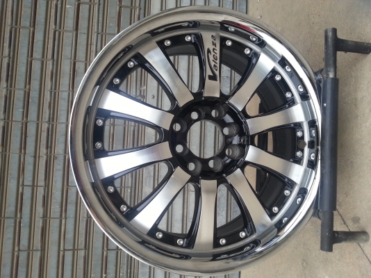 แม็กขอบ 17 4รู100/114 มี 1คู่ ราคา 2,700บาท