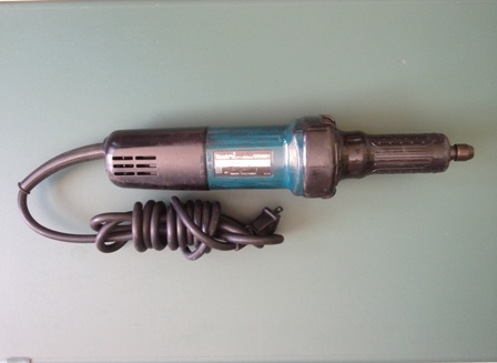 ขายเครื่องเจียรคอยาว Makita GD 0601 กำลังไฟ 400 W ขายเครื่องเจียรคอยาว Makita GD 0601 กำลังไฟ 400 W