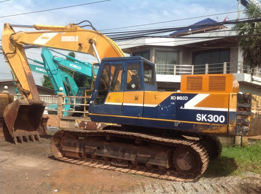 ขายรถแบคโฮ KOBELCO รุ่นSK300MARK-II สภาพสวยมาก พร้อมใช้งาน
