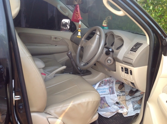 TOYOTA VIGO 3.0E PRERUNER ปี51 เกียร์ธรรมดา เดิมบาง ภายในสะอาดสวย ห้องเครื่องเดิม คานหน้าเดิม