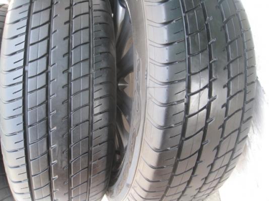 ขายล้อแม็ก Toyota vios 12 ก้าน 15"x5.5" et45 4รู100 +ยางปี1112  สนใจติดต่อเล็กคลองสามครับ (081-3747940)