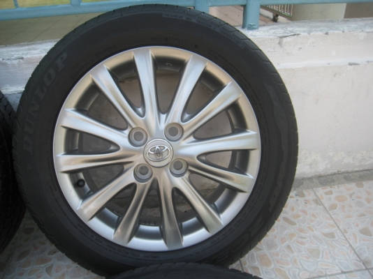 ขายล้อแม็ก Toyota vios 12 ก้าน 15"x5.5" et45 4รู100 +ยางปี1112  สนใจติดต่อเล็กคลองสามครับ (081-3747940)