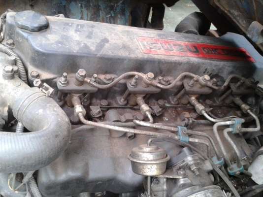 หกล้อ ISUZU ks130แรง เครืองดีมาก ยาว4.30เมตรสภาพพร้อมใช้ เอกสารทะเบียนลงเล่มแล้ว พร้อมโอน