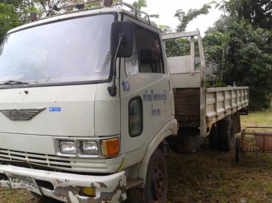 หกล้อ ISUZU ks130แรง เครืองดีมาก ยาว4.30เมตรสภาพพร้อมใช้ เอกสารทะเบียนลงเล่มแล้ว พร้อมโอน