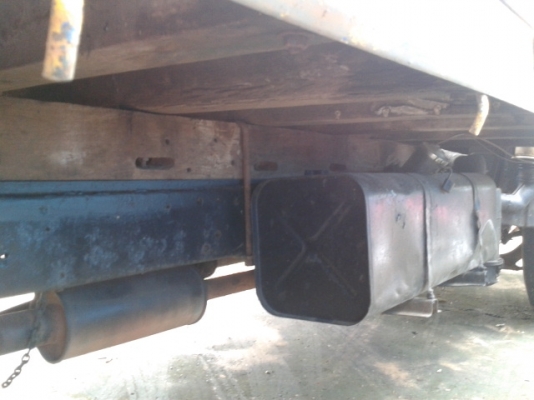 หกล้อ ISUZU ks130แรง เครืองดีมาก ยาว4.30เมตรสภาพพร้อมใช้ เอกสารทะเบียนลงเล่มแล้ว พร้อมโอน