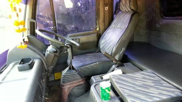 รถบรรทุกพ่วงแม่-ลูก บรรทุกของเหลว ยี่ห้อ HINO รุ่น FM227LA รถบรรทุกพ่วงแม่-ลูก บรรทุกของเหลว ยี่ห้อ HINO รุ่น FM227LA