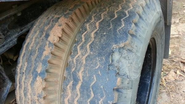 รถบรรทุกพ่วงแม่-ลูก บรรทุกของเหลว ยี่ห้อ HINO รุ่น FM227LA รถบรรทุกพ่วงแม่-ลูก บรรทุกของเหลว ยี่ห้อ HINO รุ่น FM227LA