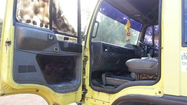 รถบรรทุกพ่วงแม่-ลูก บรรทุกของเหลว ยี่ห้อ HINO รุ่น FM227LA รถบรรทุกพ่วงแม่-ลูก บรรทุกของเหลว ยี่ห้อ HINO รุ่น FM227LA