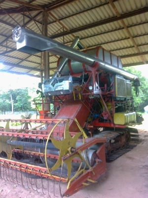 ขายรถเกี่ยวอุ้ม2.5ตัน