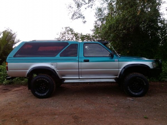 ขายรถ 4x4 Toyota YN106