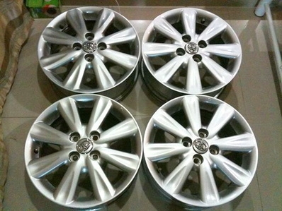 แม็กซ์ VIOS 8 ก้านSport GT ขนาด 15 นิ้ว 4รู100 ไม่คดไม่ดุ้งครับ แม็กซ์ VIOS 8 ก้านSport GT ขนาด 15 นิ้ว 4รู100 ไม่คดไม่ดุ้งครับ