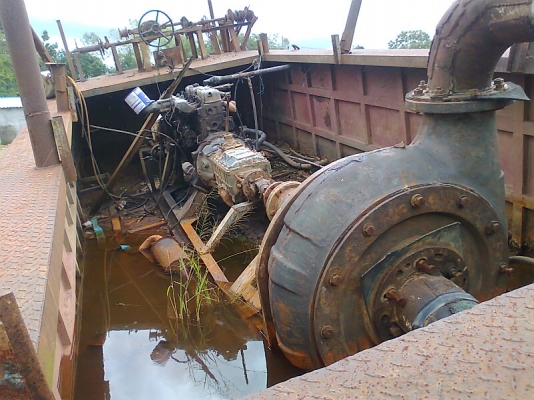 เรือดูดทราย เครื่องนิสสัน UD CW430  220 แรงม้า ปั้มดูดทราย 8 นิ้ว ดูดทรายได้แรง อย่างเต็มท่อ ๆ.มีทะเบียน.