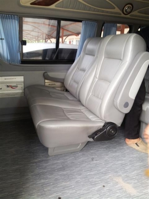 ลดราคาต้องการขายด่วนขายรถตู้พร้อมงานวิ่งรับส่งพนักงาน ลดราคาต้องการขายด่วนขายรถตู้พร้อมงานวิ่งรับส่งพนักงาน