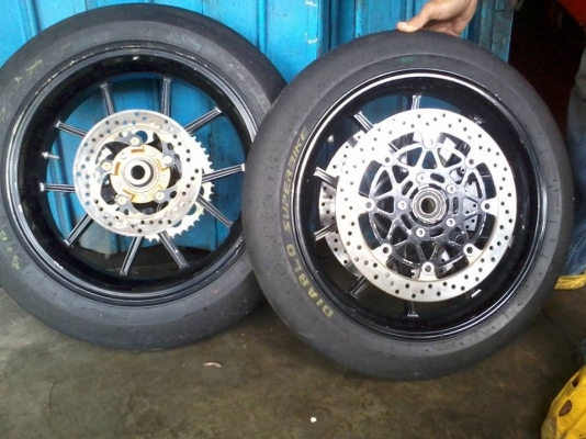 ขายล้อมาเชส ก้านy 16.5 สภาพพร้อมใช้จานดิสหน้าหลังสเตอร์หลังพร้อม+ยางสลิกเซนเซอร์เหลือๆ