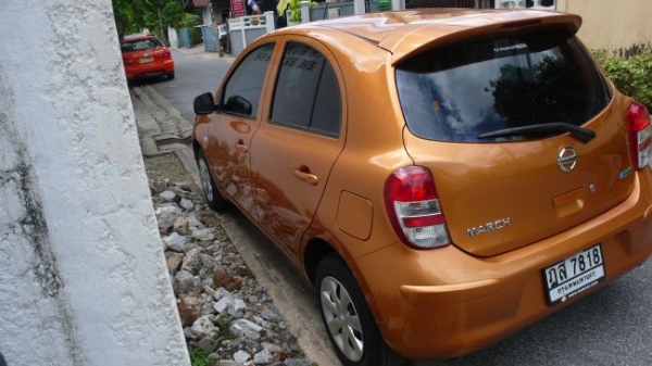 Nissan March 1.2  ปี'10 เดิมๆ ราคาไม่แพง