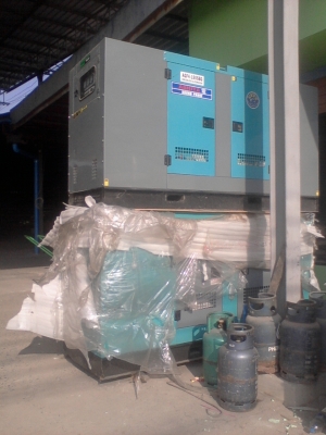 ขายส่งเครื่องปั่นไฟใหม่นำเข้า ASHITA-150 KVAมี2 เครื่องให้เลือกราคา375000บาท(0801153032)