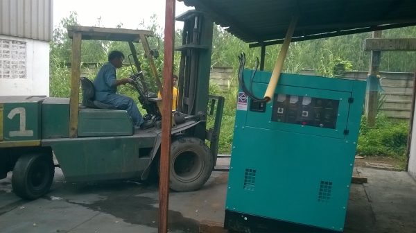 ขายส่งเครื่องปั่นไฟใหม่นำเข้า ASHITA-150 KVAมี2 เครื่องให้เลือกราคา375000บาท(0801153032)