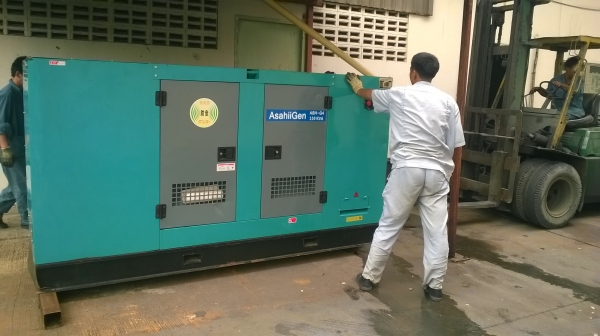 ขายส่งเครื่องปั่นไฟใหม่นำเข้า ASHITA-150 KVAมี2 เครื่องให้เลือกราคา375000บาท(0801153032)