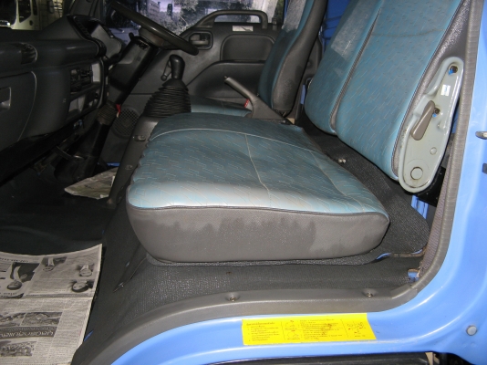 ขาย 6 ล้อ อีซูซุ NPR 130 แรง ยาว 5 ม.ปี 2005 สภาพสวยเดิมเครื่องดี พร้อมใช้งาน ชมก่อนได้ครับ สนใจติดต่อ 081-9425443