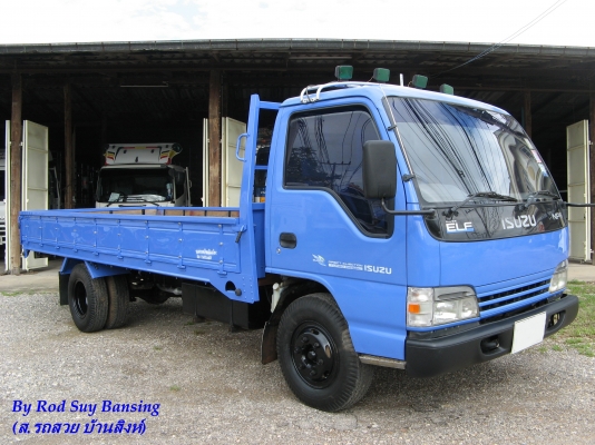 ขาย 6 ล้อ อีซูซุ NPR 130 แรง ยาว 5 ม.ปี 2005 สภาพสวยเดิมเครื่องดี พร้อมใช้งาน ชมก่อนได้ครับ สนใจติดต่อ 081-9425443