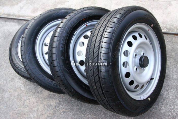 กะทะ14 4รู100 + ยาง Dunlop 165/65/14 ปี13 ตุ่มชัดเจนใช้อีกยาวราคาถูกๆ