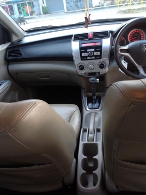 สภาพ 100\% CITY 1.5 V i-VTEC (ABS) a/t คุ้มกว่ารถใหม่