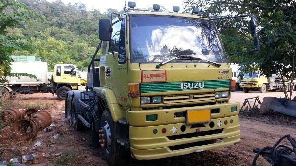 รถบรรทุก 10 ล้อหัวลาก  ยี่ห้อ ISUZU  240 แรงม้า