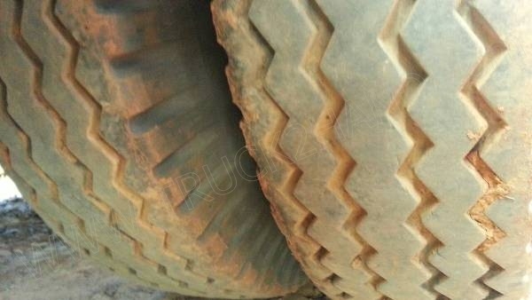 รถบรรทุก 10 ล้อหัวลาก  ยี่ห้อ ISUZU  240 แรงม้า