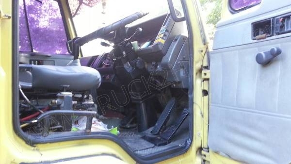 รถบรรทุก 10 ล้อหัวลาก  ยี่ห้อ ISUZU  240 แรงม้า