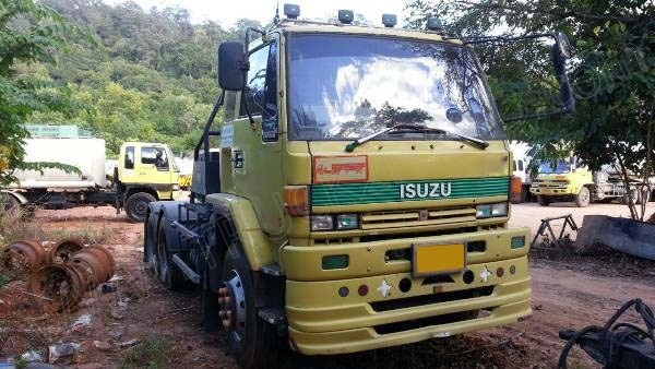 รถบรรทุก 10 ล้อหัวลาก  ยี่ห้อ ISUZU  240 แรงม้า