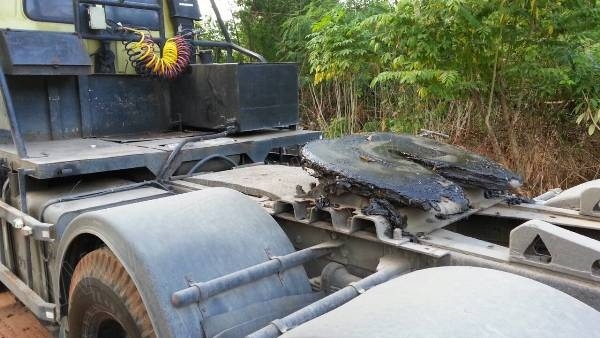 รถบรรทุก 10 ล้อหัวลาก  ยี่ห้อ ISUZU  240 แรงม้า