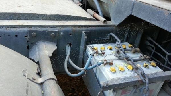 รถบรรทุก 10 ล้อหัวลาก  ยี่ห้อ ISUZU  240 แรงม้า