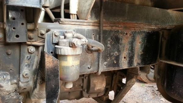 รถหัวลากบรรทุกของเหลว  ยี่ห้อ MITSUBISHI  190 แรงม้า