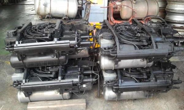 หม้อลมเบรค HINO PROFIA 3  -4 ลูกยิง 3 ถัง