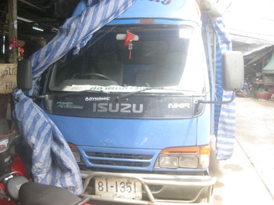 ขายหกล้อ NKR 130 ปี 43 กระบะคาร์โก คอกแป๊บ โทร 088-4501277 ขายหกล้อ NKR 130 ปี 43 กระบะคาร์โก คอกแป๊บ โทร 088-4501277