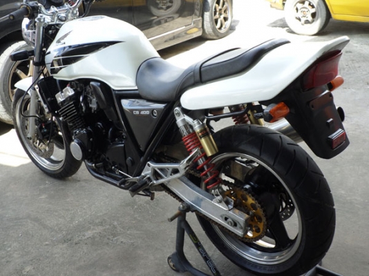 วุมินนบุรี//ขาย CB400sf สภาพสวยกริ๊บพร้อมใช้เครื่องดีมากๆระบบไฟออกทุกจุดอินวอยแท้ๆ