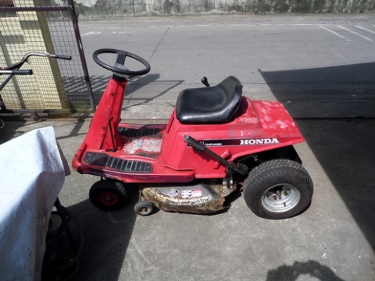 รถตัดหญ้า นั่งขับ HONDA HYDROSTATIC 30H