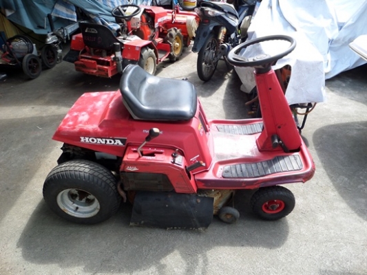 รถตัดหญ้า นั่งขับ HONDA HYDROSTATIC 30H