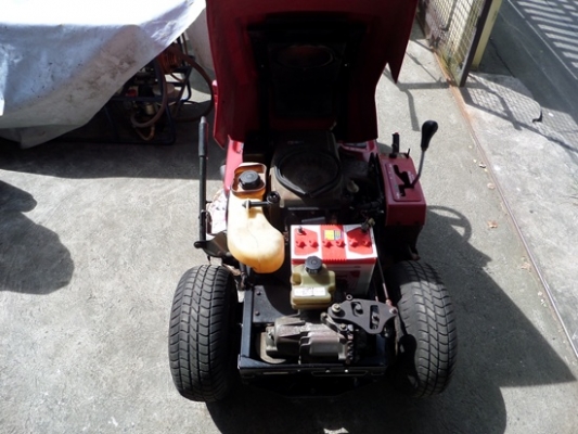 รถตัดหญ้า นั่งขับ HONDA HYDROSTATIC 30H