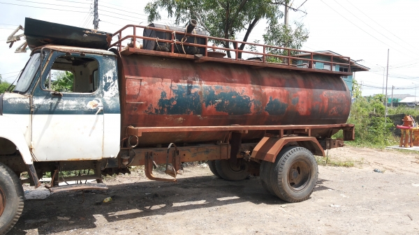 ลงใหม่ครับ(หลุดมัดจำ)6ล้อหัวยาวบรรทุกน้ำ อุปกรญ์ดุดจ่ายอยู่ครบ