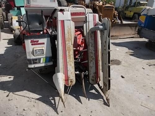 รถเกี่ยวข้าวนั่งขับ รหัสสินค้า :13001004 www.nihonmono.com