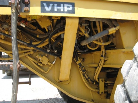 ขายรถเกรด Caterpillar 140G #72V16224 9,559 ช.ม. นำเข้าจากอเมริกา รถถึงไทยตุลาคมนี้ค่ะ ถ้าสนใจรบกวนโทร.080-656-5422 (หนิง)