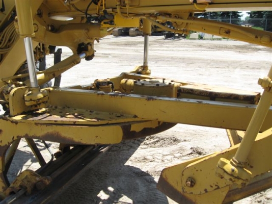 ขายรถเกรด Caterpillar 140G #72V16224 9,559 ช.ม. นำเข้าจากอเมริกา รถถึงไทยตุลาคมนี้ค่ะ ถ้าสนใจรบกวนโทร.080-656-5422 (หนิง)