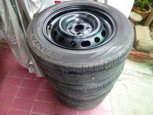 ขายล้อ 15 นิ้ว พร้อมยาง 195/60/15 ใ่ส่ 4 รู 100 ขายล้อ 15 นิ้ว พร้อมยาง 195/60/15 ใ่ส่ 4 รู 100