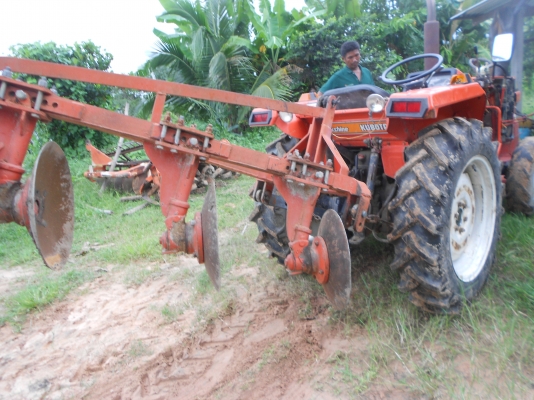 ขายตามสภาพ คูโบต้าL1 235 มีผาล3 ผาล5 โลตารี ผาล5 ผาลดันหน้า ล้อเหล็ก