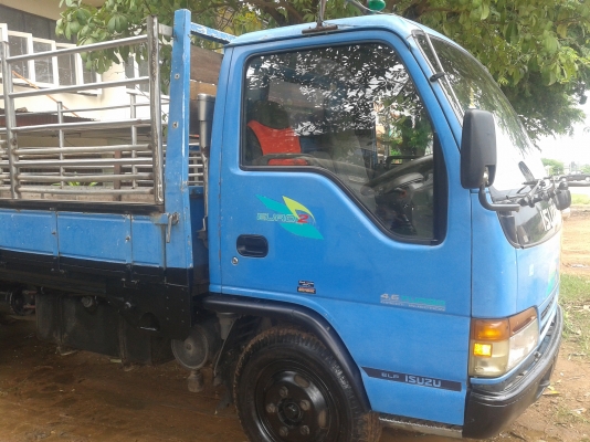 ขาย 6 ล้อ ISUZU NKR 110 แรง หัวการ์ตูน ปี 41 ดาวน์ 80000 บาท กระจกไฟฟ้า รถห้างแท้ แอร์ วิทยุ+เทป เกียร์สั้น พวงมาลัยพาวเวอร์ พร้อมใช้งานได้เลย พร้อมโอน..... ขาย 6 ล้อ ISUZU NKR 110 แรง หัวการ์ตูน ปี 41 ดาวน์ 80000 บาท กระจกไฟฟ้า รถห้างแท้ แอร์ วิทยุ+เทป เกียร์สั้น พวงมาลัยพาวเวอร์ พร้อมใช้งานได้เลย พร้อมโอน.....