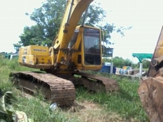 ขายรถแมคโคร KOMATSU PC230LC-3