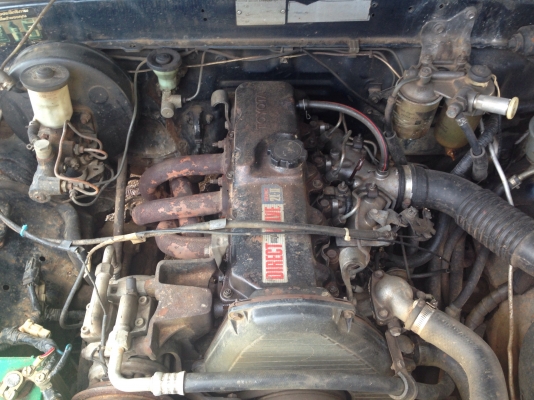 TOYOTA HILUX MIGHTY-X EXTRACAB 2.5 MT ปี 37 โปร่งหลัง เครื่องแน่นแรงดี ภายในเก๋งคอนโซลสวยครบ พวงมาลัยเพาเวอร์ ช่วงล่างแน่นดี ล้อแม็กลายสวย ยางสภาพดี 4 เส้นประมาณ 70\% พร้อมใช้งาน เอกสารทะเบียนครบพร้อมโอน ราคาต่อรองได้ครับ