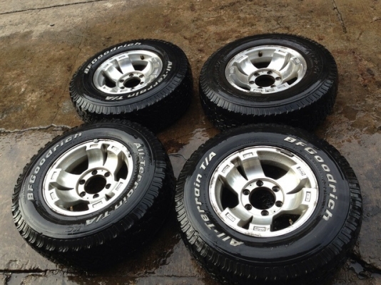 ขายล้อออฟโรด พร้อมยาง  BF  30  ขอบ  15