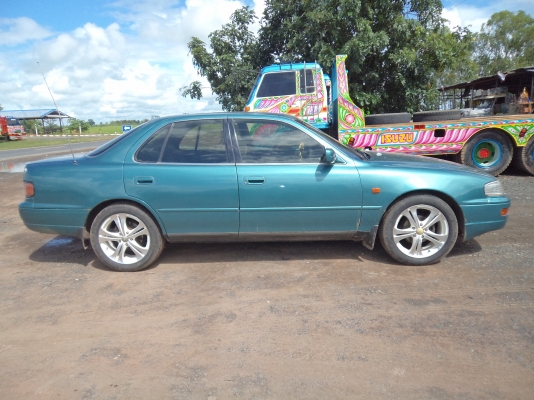 ขายรถเก๋งโตโยต้าแคมรี่ ปี37 ติดแก๊สLPG  สภาพสวยราคาถูกๆพร้อมใช้